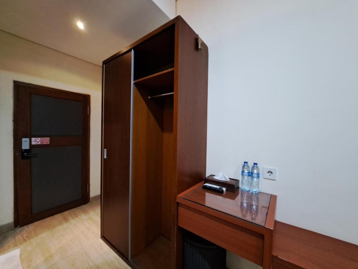Dewi Uma House Hotel Denpasar  Ngoại thất bức ảnh