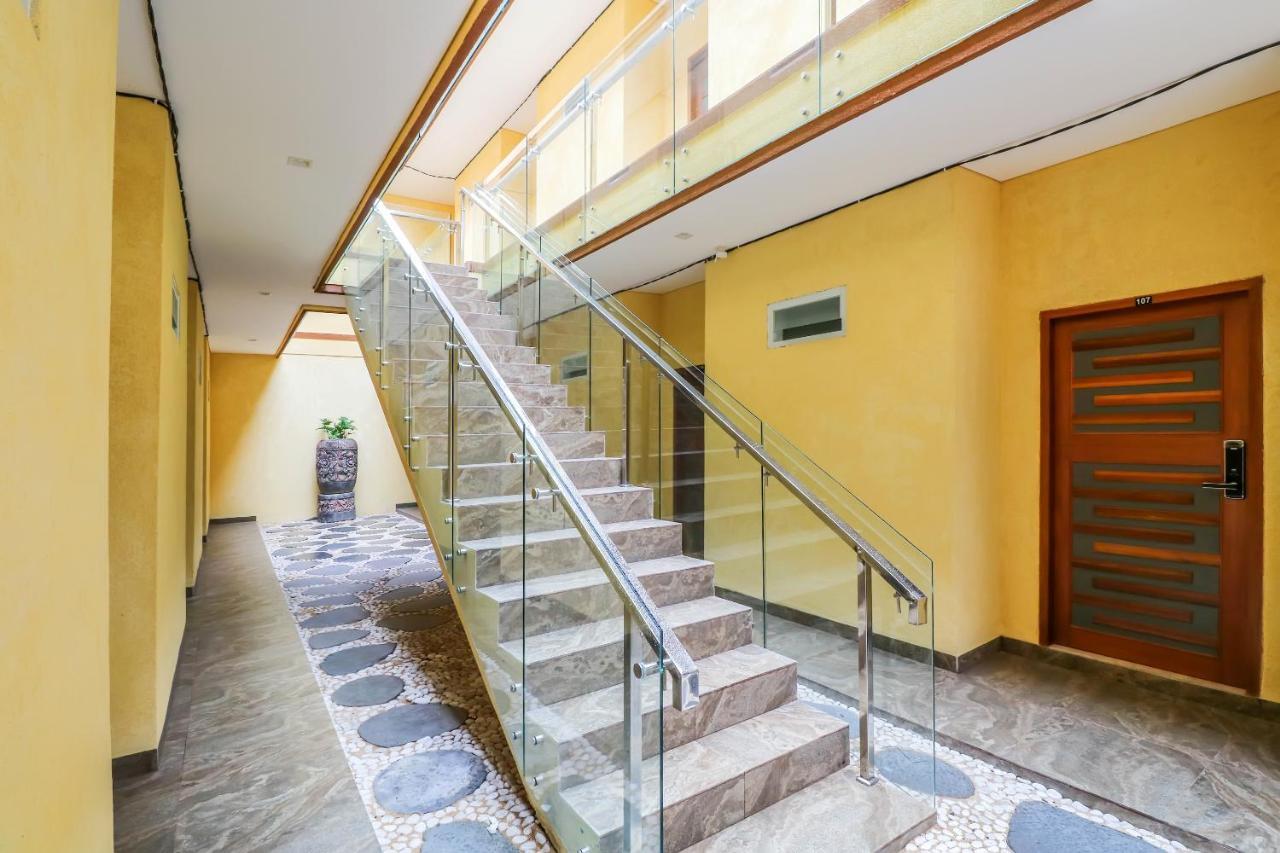 Dewi Uma House Hotel Denpasar  Ngoại thất bức ảnh